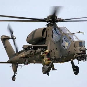 شاهد تدريبات طياري مروحية “أتاك” التركية