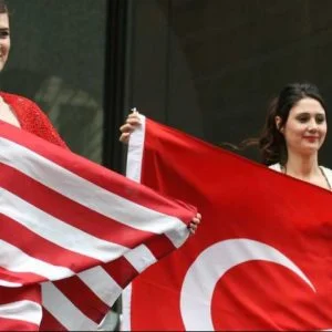 اتفاق تركي امريكي بشأن ازمة التأشيرات