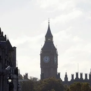 منزل وسط لندن للبيع بثلاثة دولارات فقط