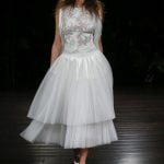 من وحي الخمسينيات.. المصمم نعيم خان يطلق مجموعته لخريف 2017 ! 14 من وحي الخمسينيات.. المصمم نعيم خان يطلق مجموعته لخريف 2017 ! 13