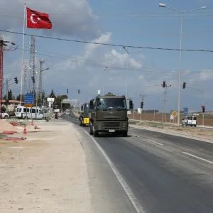 تركيا ترسل مزيداً من التعزيزات إلى الحدود السورية