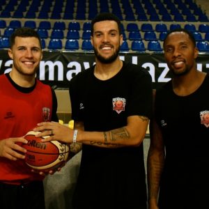 محترفون أمريكيون: كرة السلة تتمع بشعبية متصاعدة في تركيا