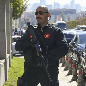 بتعليمات من اردوغان.. الحرس الرئاسي التركي يستبدل أسلحته الغربية بالمحلية