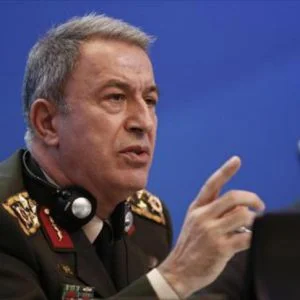 رئيس الأركان التركي يؤكد جهود بلاده في تحقيق الأمن بالمنطقة