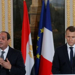 بالفيديو.. السيسي ينفعل خلال المؤتمر الصحفي مع ماكرون