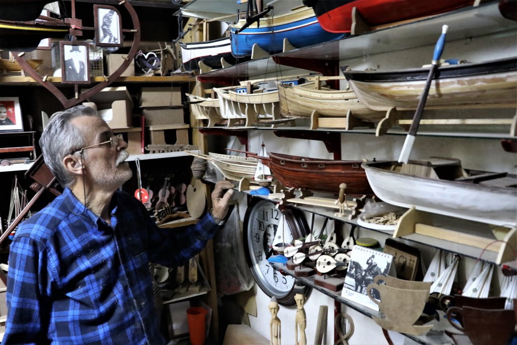 تركيا.. صانع أخشاب يحول مخلفاتها إلى مجسمات وألعاب ممتعة ! 7