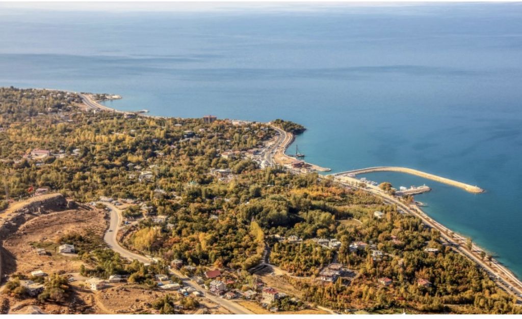 الخريف يسدل جماله على ولاية وان شرقي تركيا ! 7