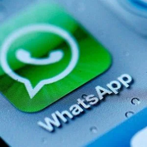 عبر “واتس اب”.. أتراك يقدمون مساعدات مالية لآلاف السوريين باسطنبول