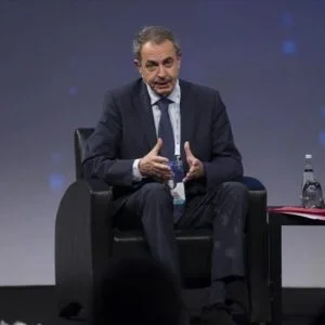 رئيس الوزراء الإسباني الأسبق: مستقبل الشرق والغرب بيد تركيا