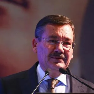 رئيس بلدية أنقرة يعتزم الاستقالة من منصبه السبت.. وهذا هو السبب