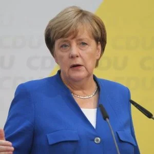 ميركل: تركيا تقوم بأعمال عظيمة تجاه اللاجئين