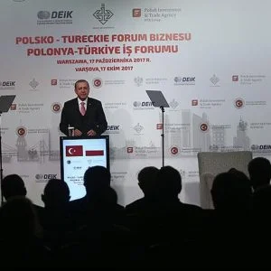 أردوغان: نهدف لرفع حجم التجارة مع بولندا إلى 10 مليارات دولار