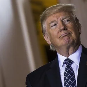 10 مليون دولار مقابل الإدلاء بمعلومات تؤدي لعزل ترامب