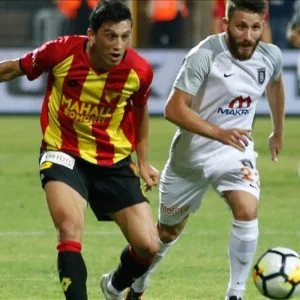 باشاك شهير يستعيد ذاكرة الانتصارات في الدوري التركي