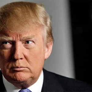 تويتر تعلن أن أحد موظفيها أغلق حساب “ترامب”