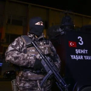 ارتفاع عدد الموقوفين في العمليات ضد “داعش” بأنقرة إلى 165