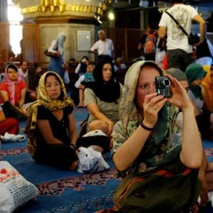 الالمان في المقدمة.. أكثر من 9 ملايين سائح أجنبي يزورون إسطنبول في عشرة أشهر