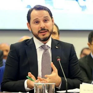 ألبيراق: غير ملزمون باتفاق باريس للمناخ ما لم تدفع التعويضات اللازمة