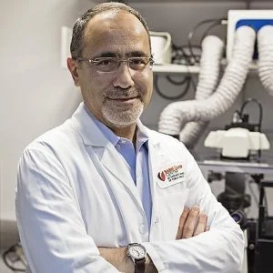 فريق أبحاث يقوده عالم تركي يبتكر درعا واقيا للخلايا من الكولسترول