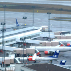 إغلاق مطار في السويد بسبب طرد مشبوه