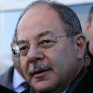 نائب يلدريم: بإحلال الديمقراطية ستحل مسألة سوريا