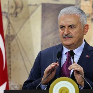 رئيس الحكومة التركية يدين الهجوم الإرهابي على مسجد في سيناء