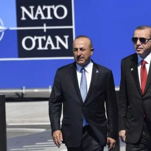 كبير مستشاري أردوغان: الناتو لم يعد الخيار الوحيد بالنسبة لنا!