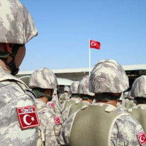 وزير الدفاع يزور القاعدة العسكرية التركية في قطر