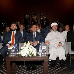 أنقرة: ثمة حاجة لإظهار الموقف الرائع للإسلام ضد الإرهاب
