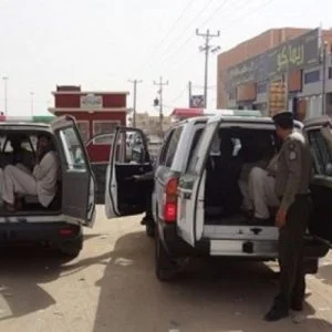 السعودية ترحّل مئات المخالفين الأجانب