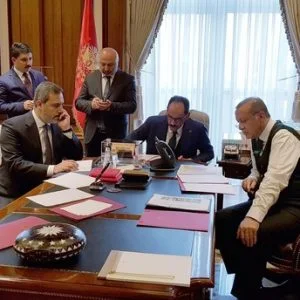 ترامب وعد أردوغان بعدم تزويد “وحدات حماية الشعب” الكردية بالسلاح