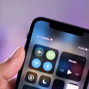 “iPhone X” بسعر القهوة
