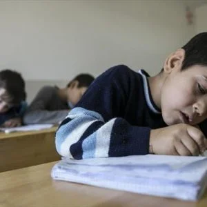 بدء خدمة لتعليم الأطفال السوريين اليتامى في ولاية هطاي التركية