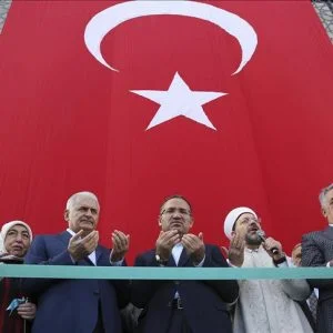 80 مليون تركي يتشاركون آلام الشعب المصري