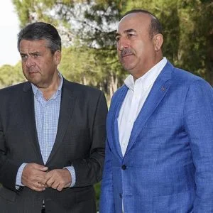 جاويش أوغلو يلتقي نظيره الألماني