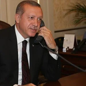 أردوغان يهاتف أمير قطر