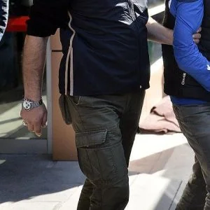 محكمة تركية تحبس سوريا بتهمة الانتماء إلى داعش