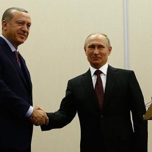 أردوغان يتوجه إلى روسيا للمشاركة في قمة حول الأزمة السورية
