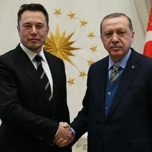 أردوغان يبحث إطلاق قمرين صناعيين جديدين