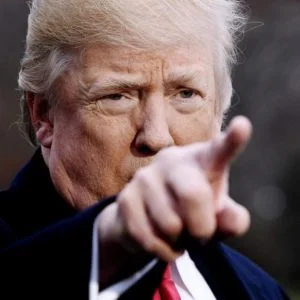 استطلاع.. ترامب “الأقل شعبية على الإطلاق” في عامه الأول ومعظم الأمريكيين متشائمين من رئاسته