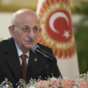 رئيس البرلمان التركي يأمل بإيقاف مجلس الأمن الدولي للخطوة الأمريكية