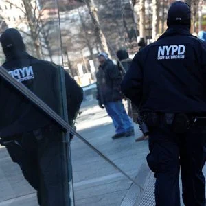 دوي انفجار في مانهاتن وشرطة نيويورك تخلي محطة مترو