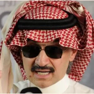 الوليد بن طلال يتحدى ولي العهد ويصمد