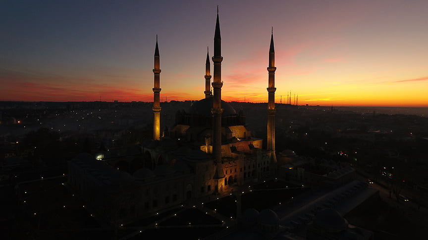 تركيا.. أكثر من مليوني سائح يزورون جامع السليمية بأدرنة 7