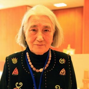 شقيقة الأديب القرغيزي “جنكيز أيتماتوف”: كان حلمه اتحاد العالم التركي