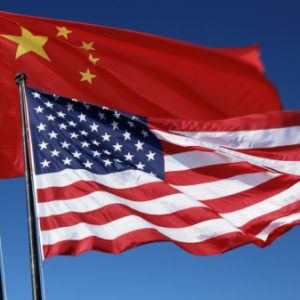 الصين تدعو أمريكا إلى التخلي عن أساليب تفكير حقبة الحرب الباردة