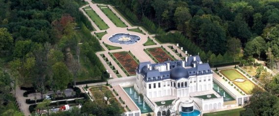 صحيفة أمريكية: محمد بن سلمان يشتري أغلى قصر في العالم (صور + فيديو) 7