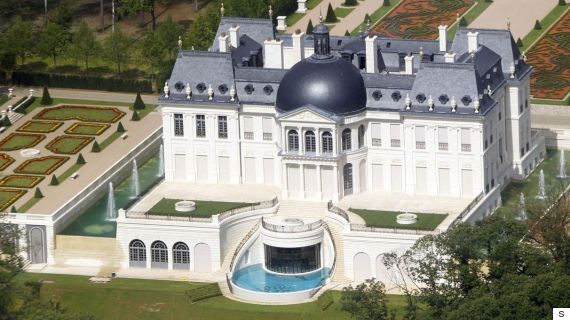 صحيفة أمريكية: محمد بن سلمان يشتري أغلى قصر في العالم (صور + فيديو) 5