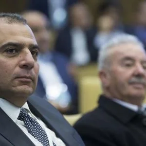 أمين مفتاح كنيسة القيامة في القدس يعلن رفضه استقبال نائب الرئيس الأمريكي