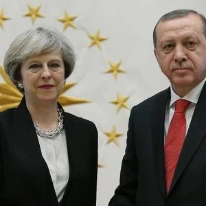 أردوغان وماي يبحثان هاتفيا آخر المستجدات في القدس